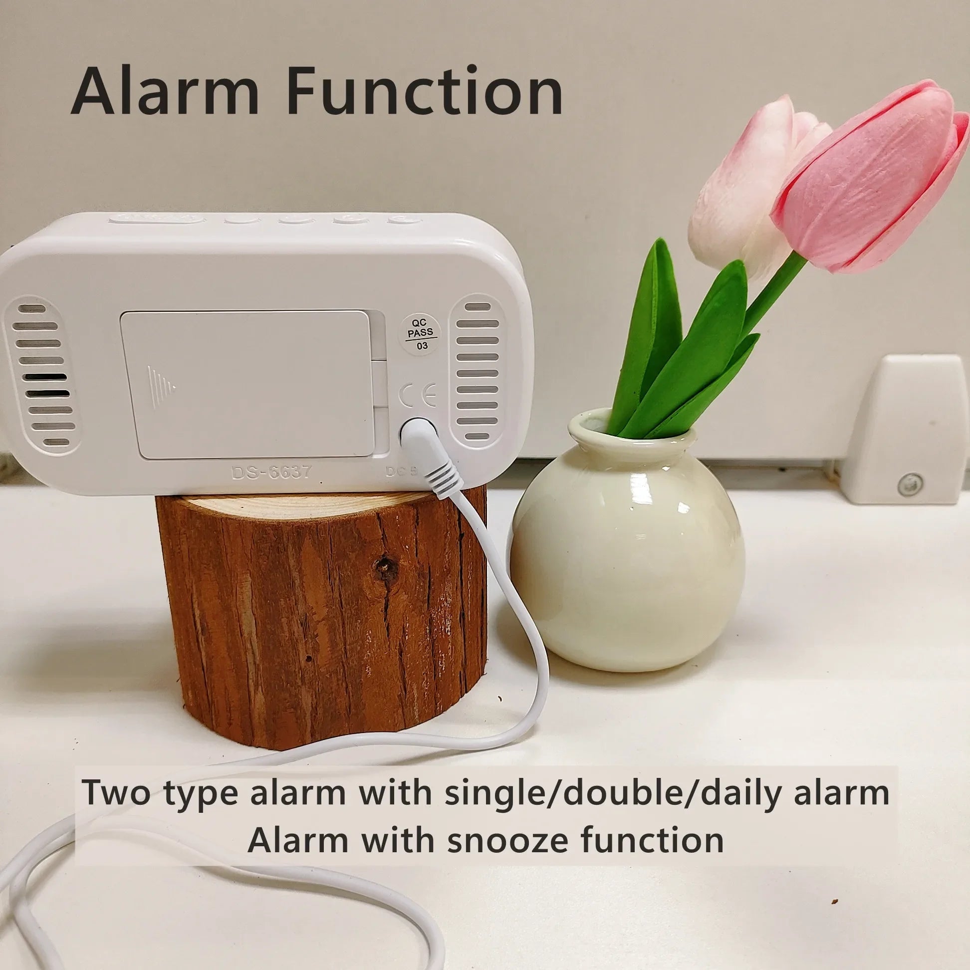 Digital Alarm Clock USB Powered Temperature Date Week Dual Alarm Night Mode Snooze Clock 5 Levels of Brightness 12/24H LED Clock