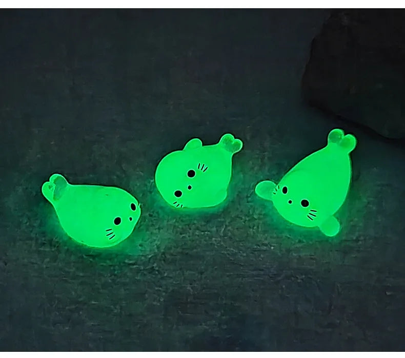 10/20/50pcs Kawaii Luminous Mini Seal Pup Resin Glow At Night Marine Animal Figurines Ornament Fairy Garden DIY Accessories