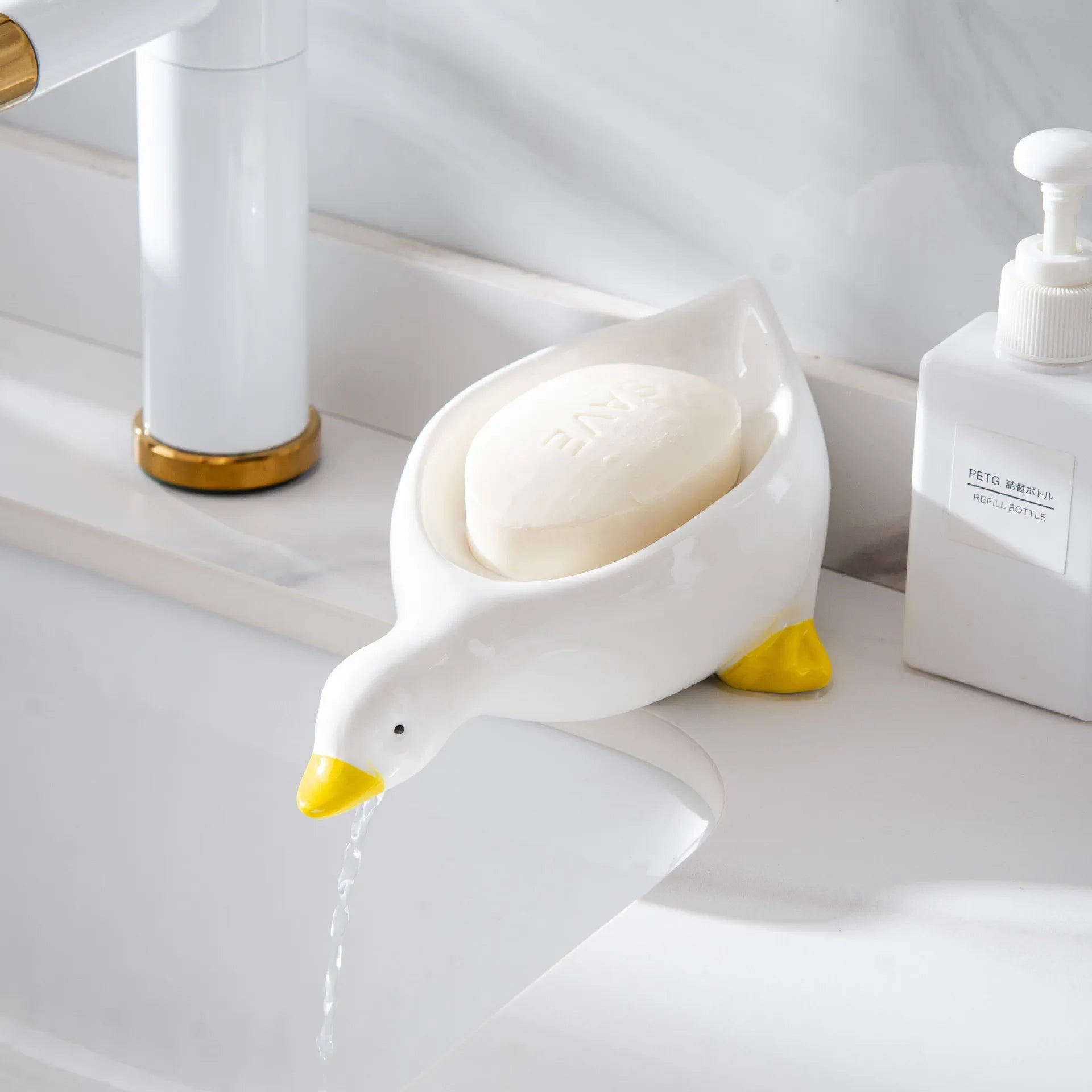 Soap Tray Self-draining Soap Rack Cute Duck-shaped Creative Rack for Shower Bathroom Kitchen Tub Sink Tray Bracket Bathroom