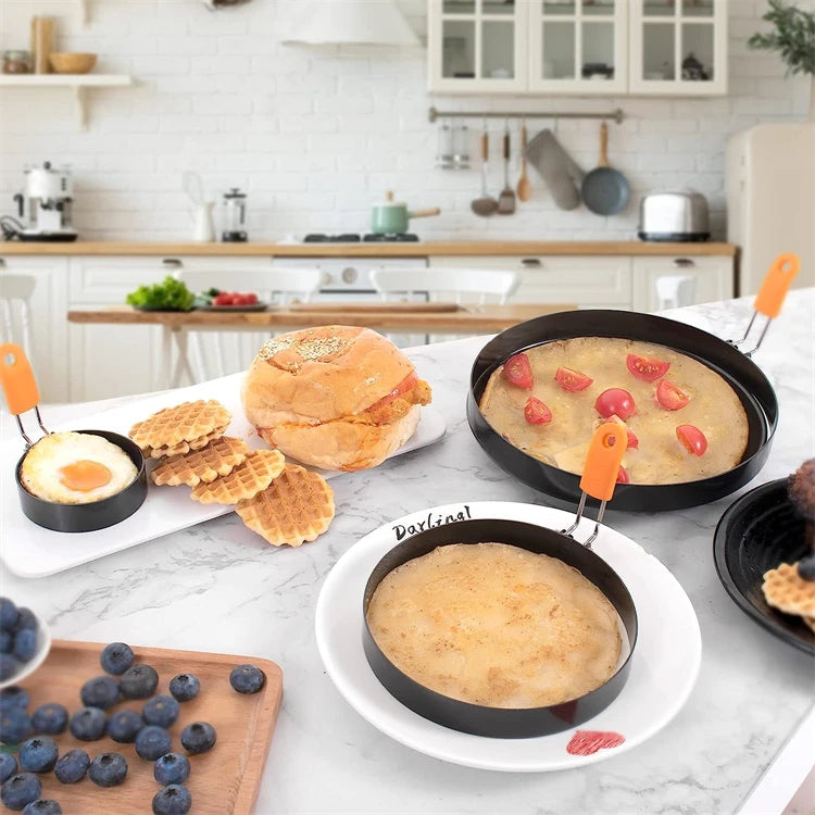LMETJMA Egg Rings Pancake Mold Set Set Stainless Steel Fried Egg Ring Griddle Pancake Shapers with Silicone Handle JT195