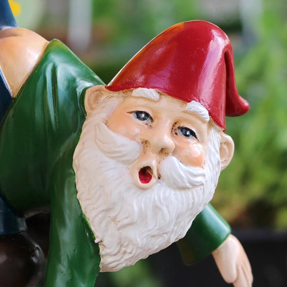 1pcs funny dwarves, dwarves with pants hanging branches, fun flowerpot pendants, resin crafts