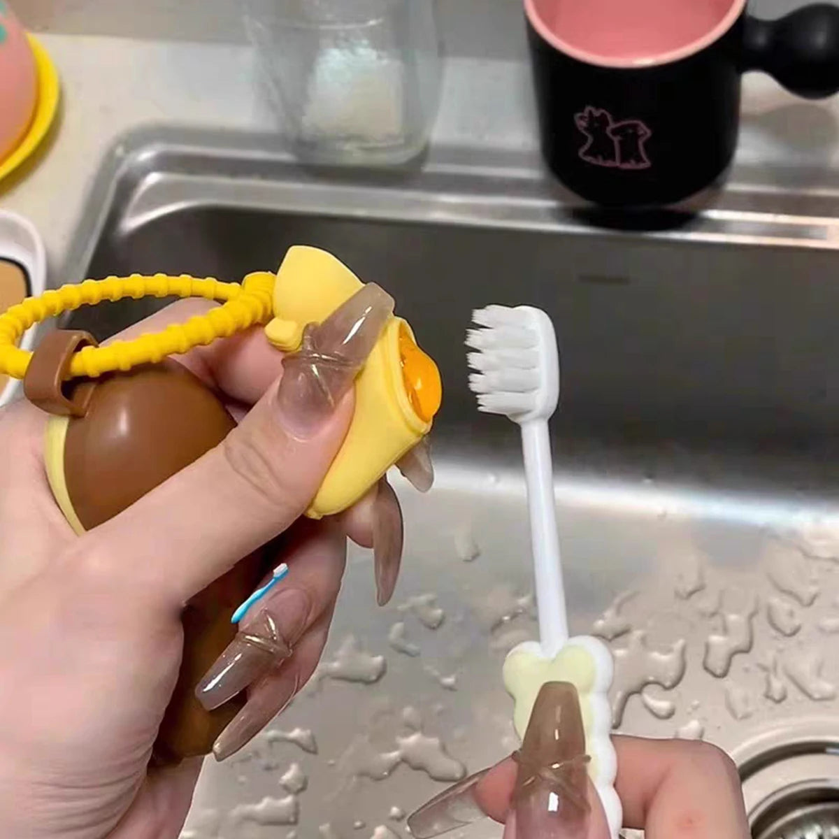 Banana toothbrush protective cap with toothpaste storage box - compact and convenient - essential toothbrush cover for travel