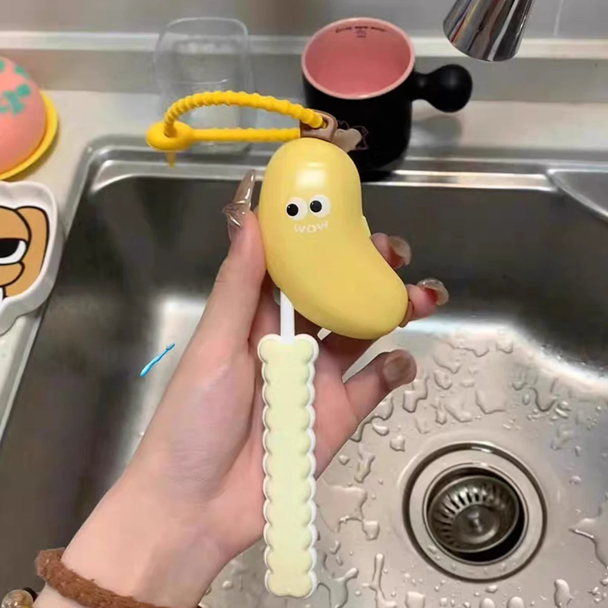 Banana toothbrush protective cap with toothpaste storage box - compact and convenient - essential toothbrush cover for travel