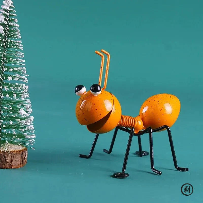 Metal Ants Garden Decoration, Fence Lawn Bedroom Living Room Hanging Wall Decoration, 3D Sculpture Ants Art Decoration Ornament